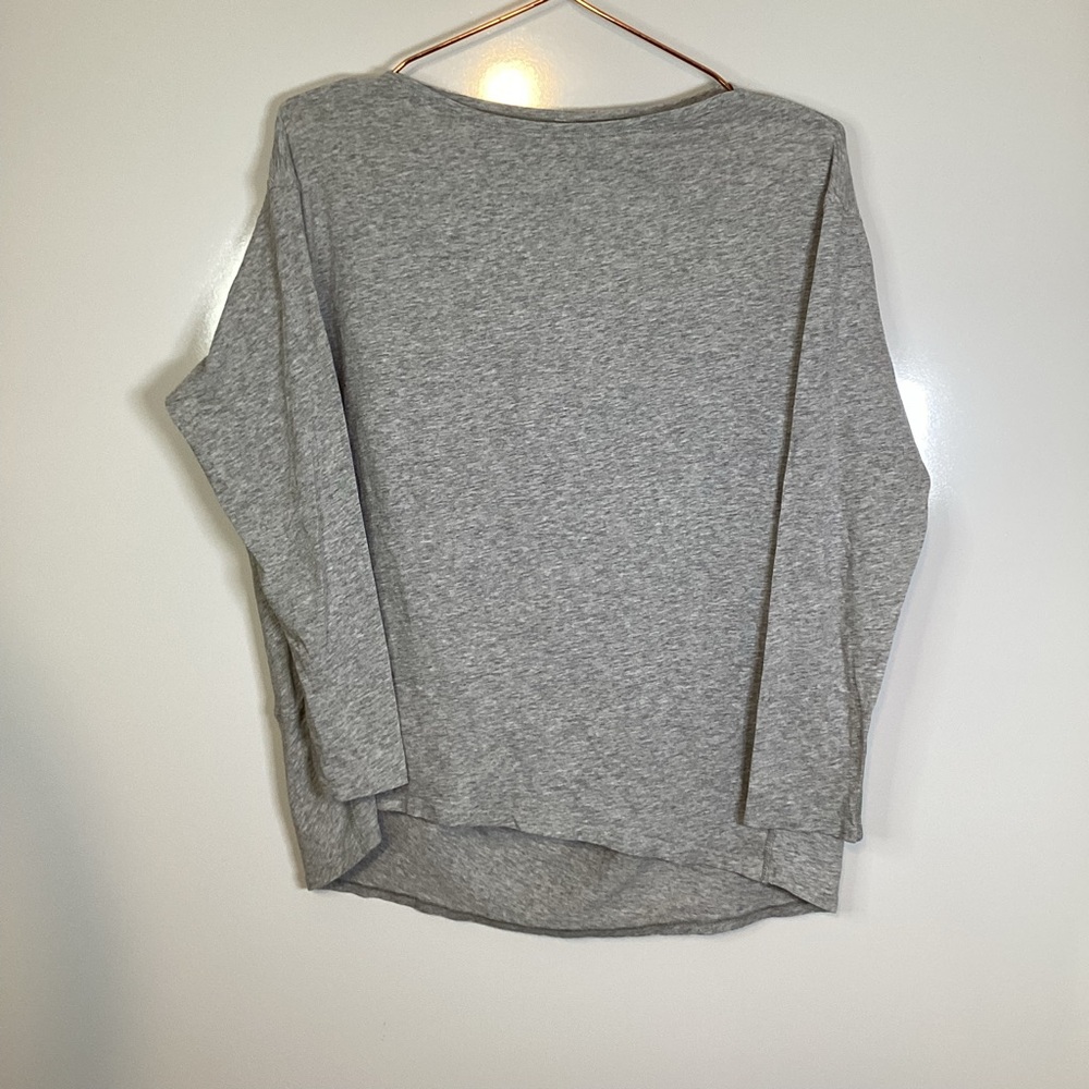 Lululemon Women's Back In Action Long Sleeve Gray Long Sleeve Tshirt - Picture 4 of 8